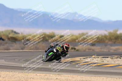 media/Nov-16-2024-CVMA (Sat) [[0e4bb1f32f]]/Race 9-Amateur Supersport Middleweight/